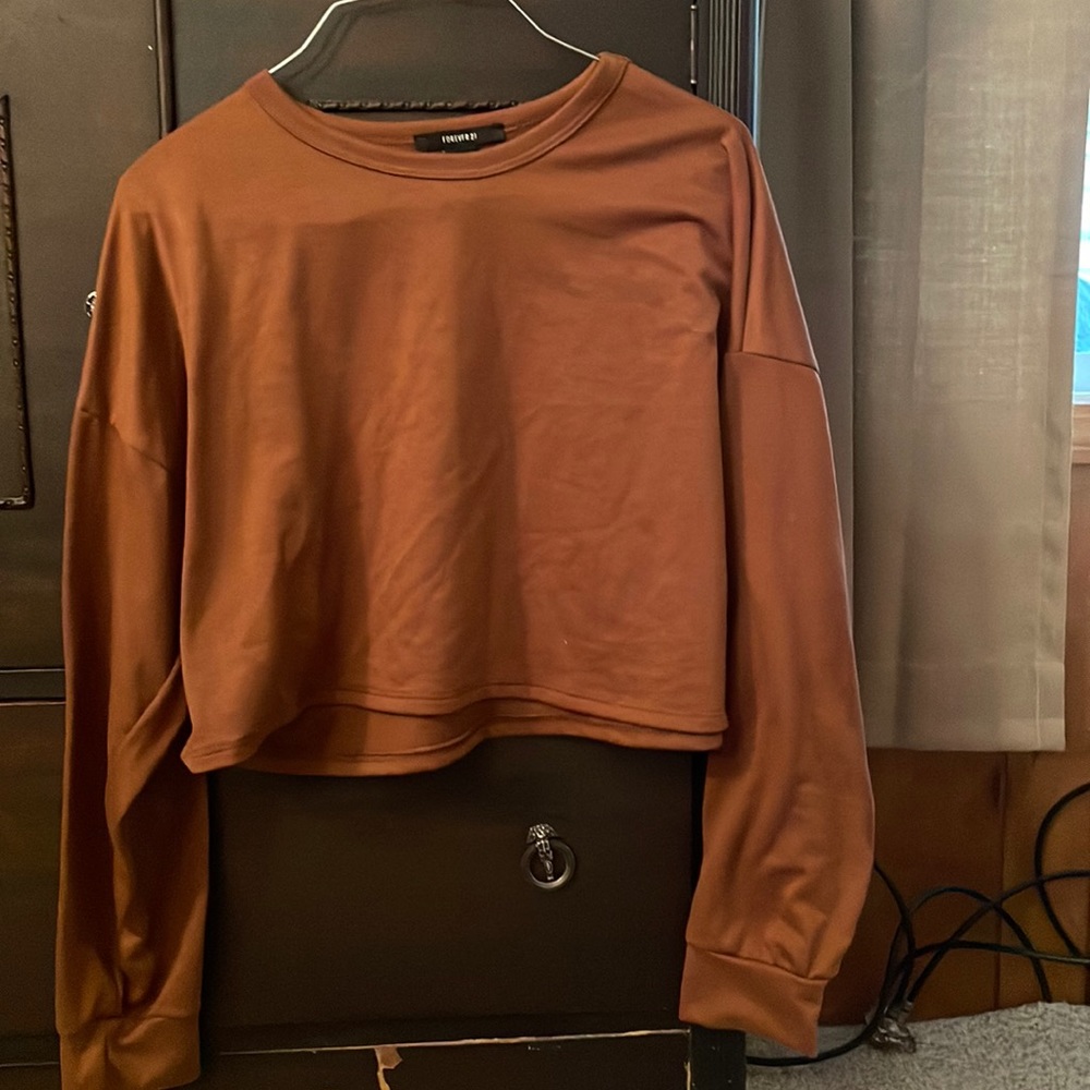 Red/brown long sleeve crop top Forever 21